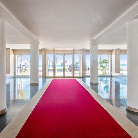 Le Balcon Sur La Baie - Welkeys Apartment Cagnes-sur-Mer Luaran gambar