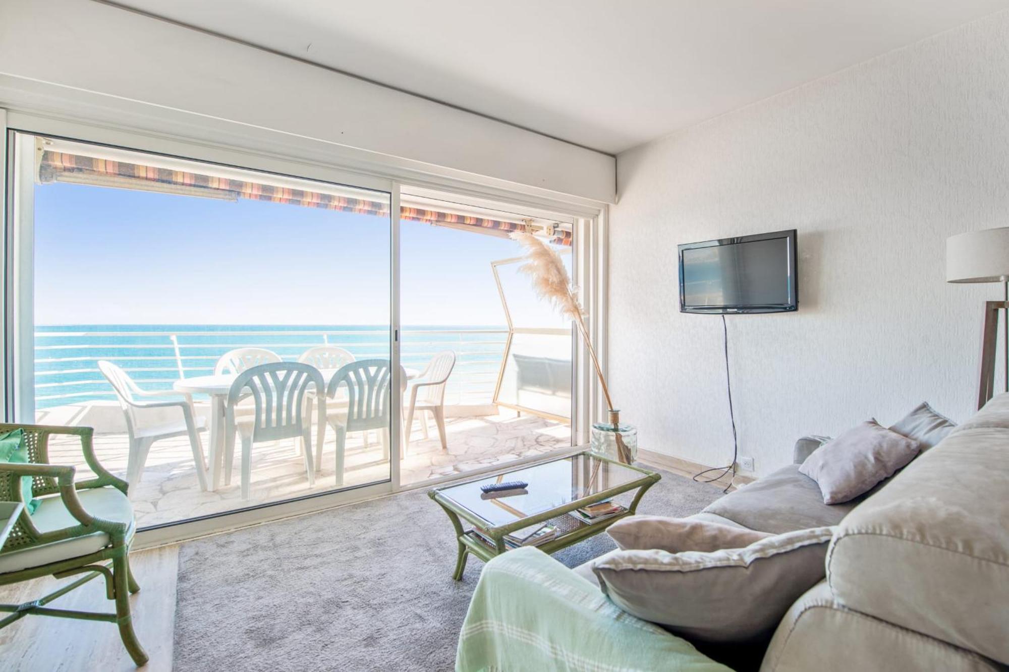 Le Balcon Sur La Baie - Welkeys Apartment Cagnes-sur-Mer Luaran gambar
